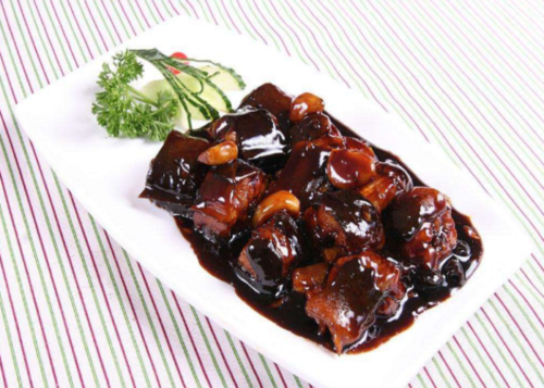 Eel braised in Jiangnan soy sauce